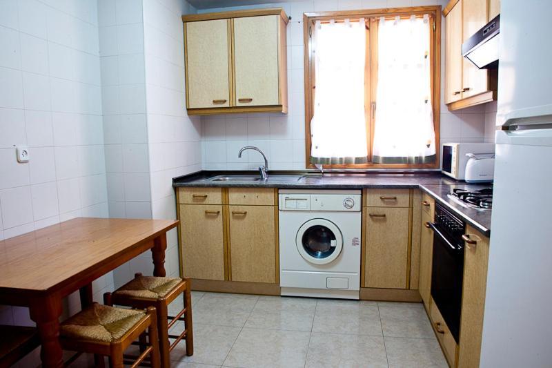 Apartamentos Mazcaray Bielsa Exteriör bild