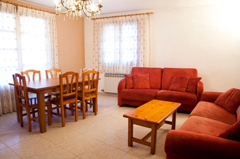 Apartamentos Mazcaray Bielsa Exteriör bild